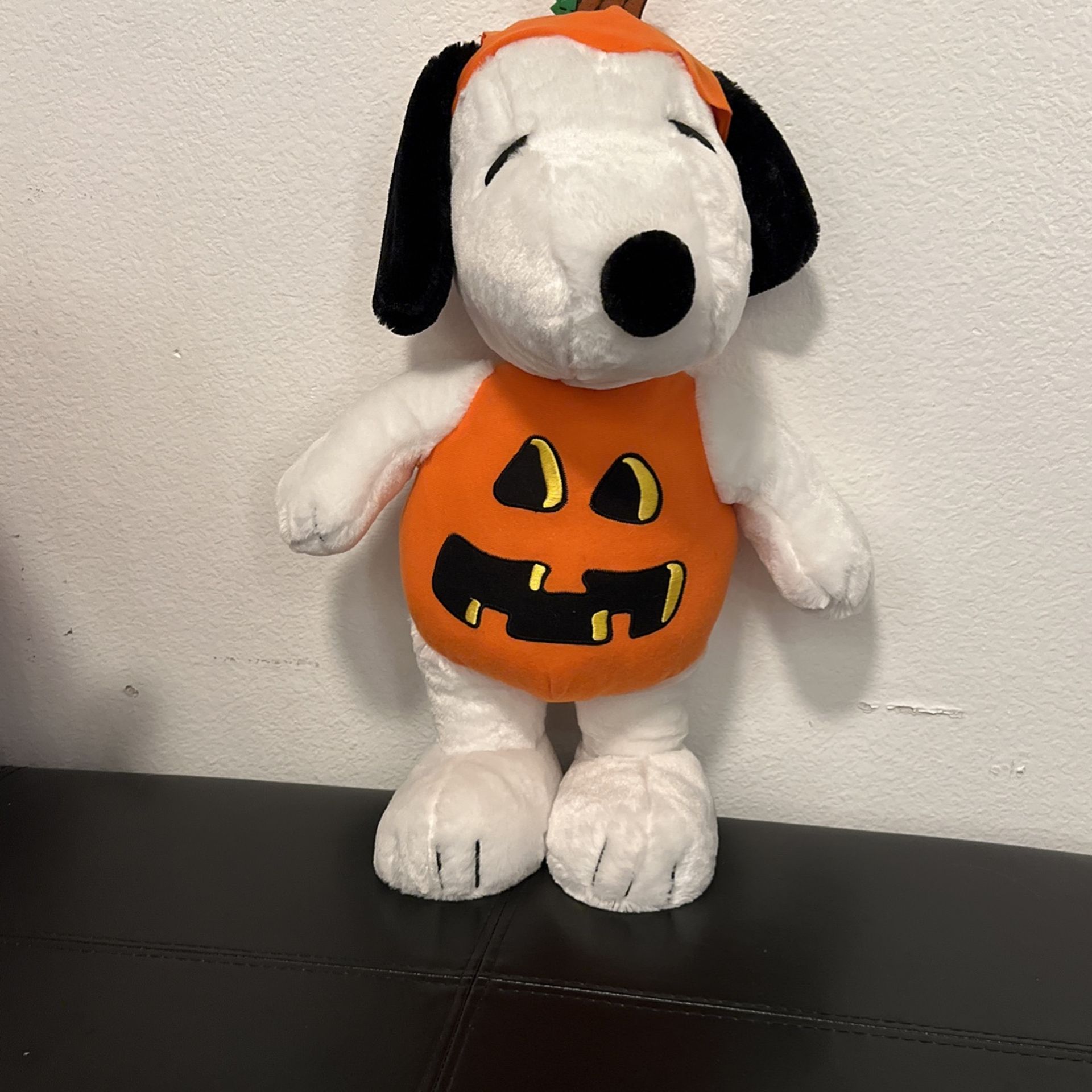 Tall Snoopy Halloween Pumpkin Plush Decor