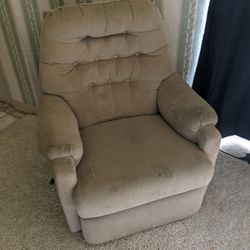 Small Recliner 