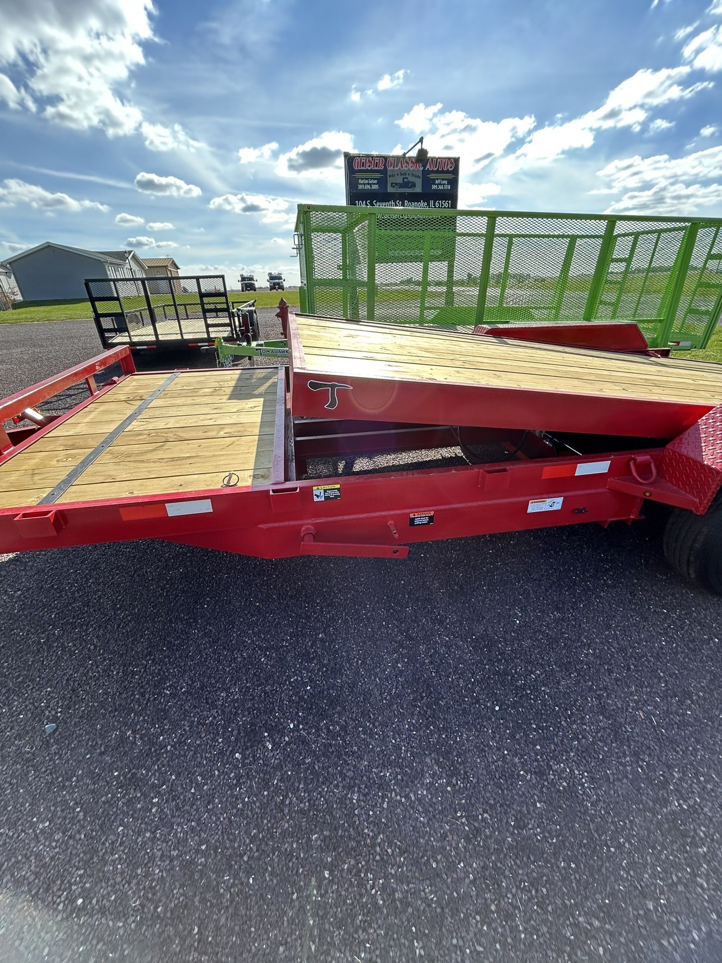 2026 Tomahawk Trailer 82"W X 20’L