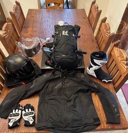 RIDING GEAR | ALPINE STARS | READ DESC