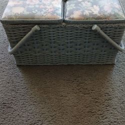 Complete Old School '70s Sewing Kit With All Of The Necessities