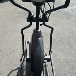 Sole year 20 elliptical