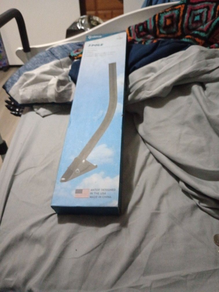 J Pole