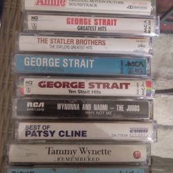 41 Country Cassettes.... 1 Kenny Rogers CD. 1 Kenny Rogers 3 CD Set. Read Description Below.