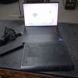 Razer Blade 16 Gaming Laptop 