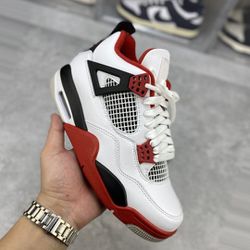 Jordan 4 Fire Red 7