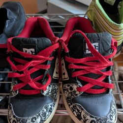 DC Skater Shoes For Youth (contact info removed) YOUTH'S TURBO 2 Lightly Used