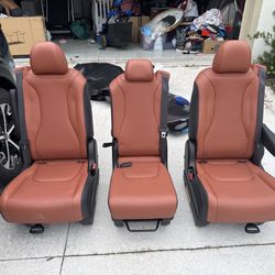 Kia carnival 2nd Row Set