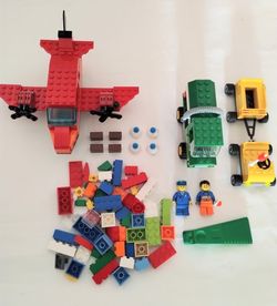 Lego 5933 Airport Building Set 100% Complete With Extra Pieces 