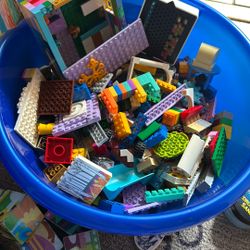 150+ Legos 