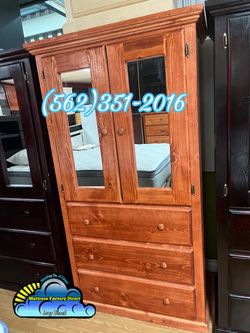 Oak pinewood wardrobe dresser closet ropero armoire