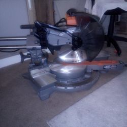 12" Dual Bevel Miter Saw 