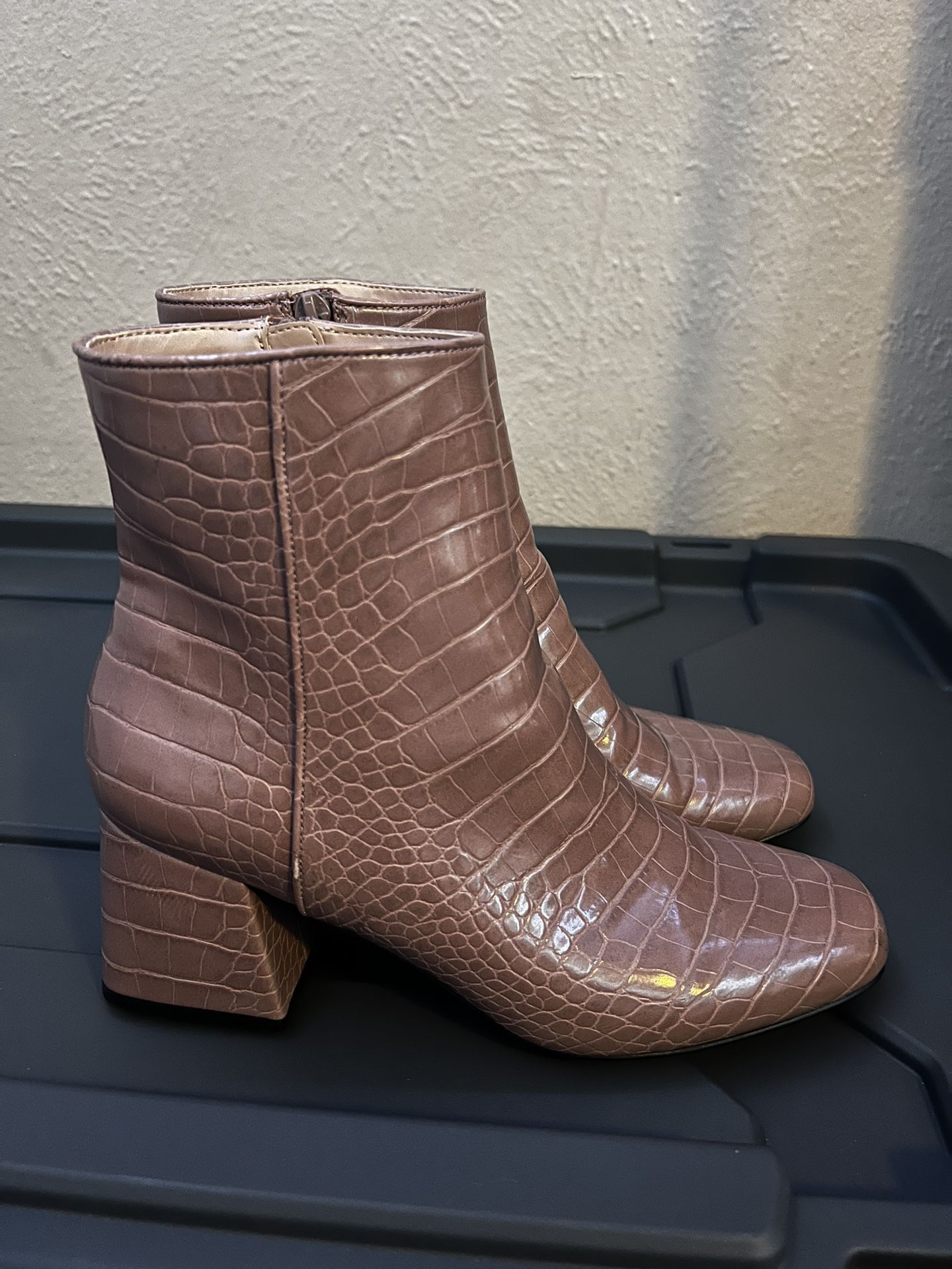 Steve Madden Boots