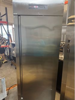 One door freezer