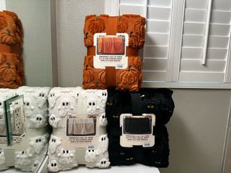 Costco Halloween Ghost Cat Pumpkin Faux Fur Throw NWT Viral 3 Piece