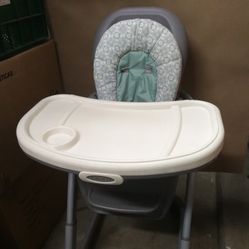 High Chair with Removable Tray• Booster Chair Adjustable Study with Wheels