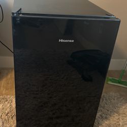 Hisense Mini Fridge