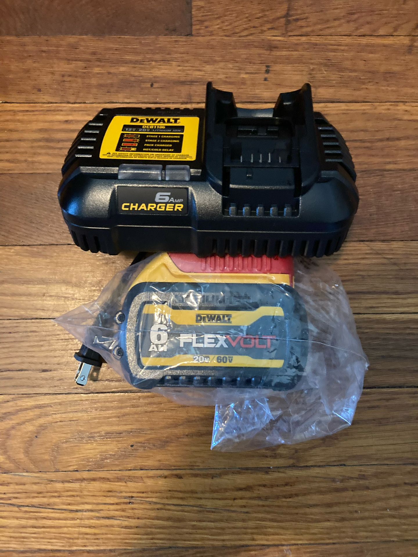 BRAND NEW Dewalt Flexvolt 6ah Battery And Charger NEVER USED