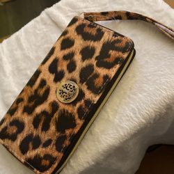Leapord Wristlet Wallet 
