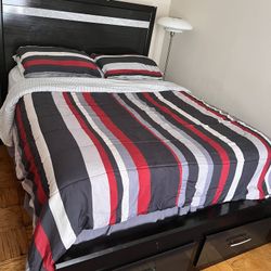Queen Bed Set
