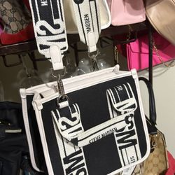Steve Madden Black & White Crossbody 
