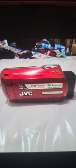 JVC "EVERIO" DIGITAL VIDEO CAMERA