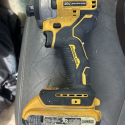 DeWalt 20 V brushless impact