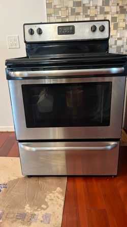 Electronic oven color, black, and gray