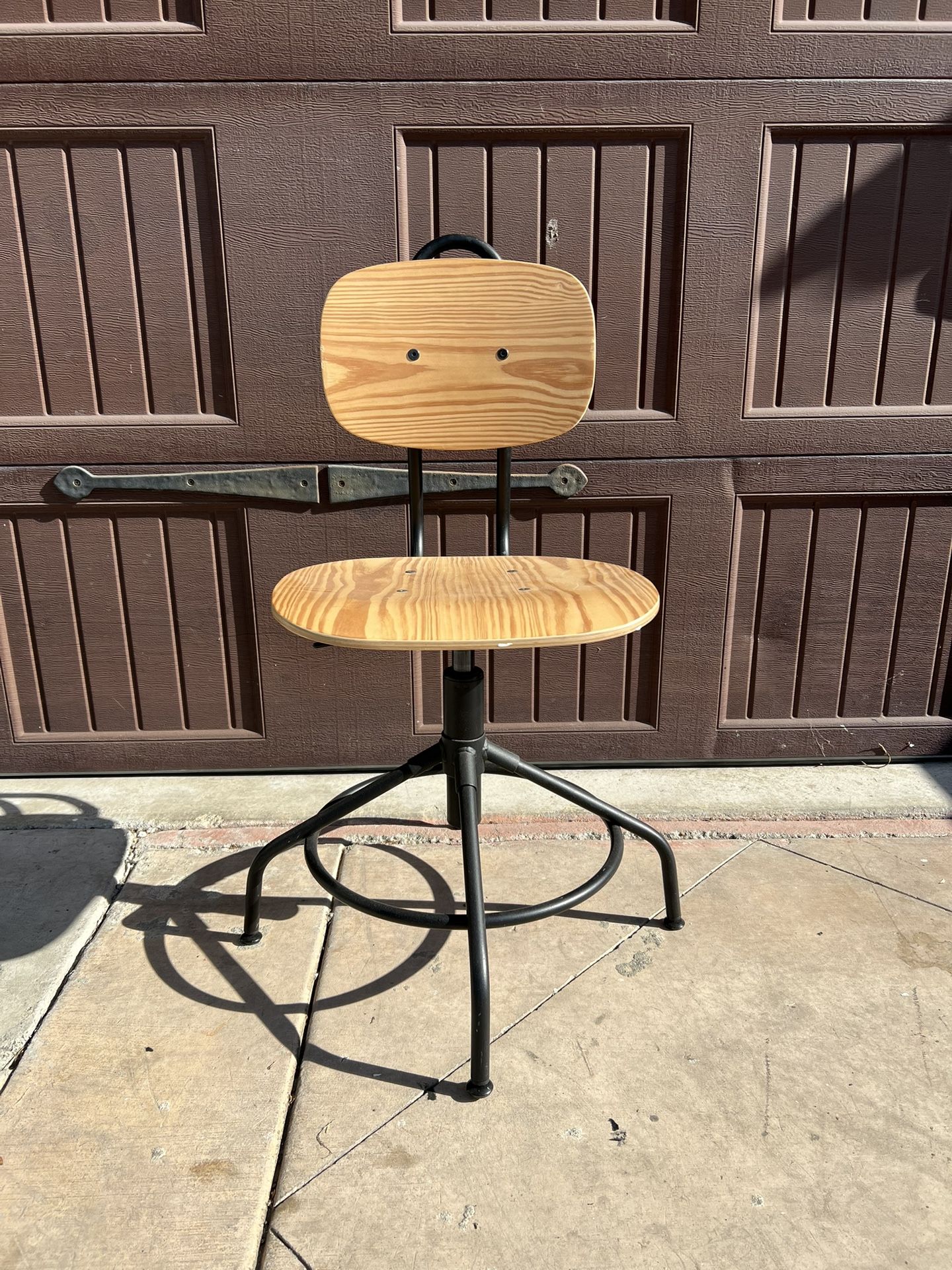 Swivel Counter Stool