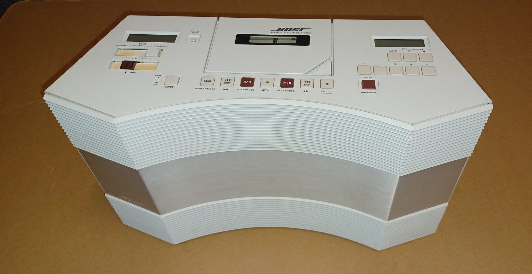 Bose CS-2010 Acoustic Wave Series II AM/FM Stereo Cassette Player 