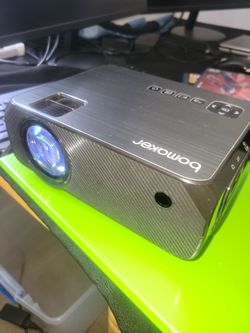 Bomaker GC355 Black Portable Native 720P Wireless LED Home Theater Projector