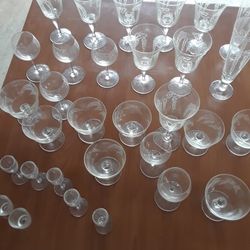 33 Piece Crystal Glass Set