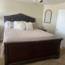 Cal King Bedroom Set (cherrywood) 5 Piece