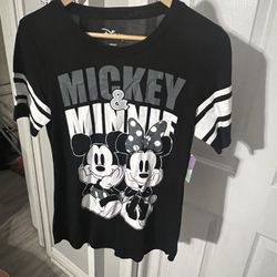 Disney Minnie And Mickey Jersey Shirt New With Tag Size Medium