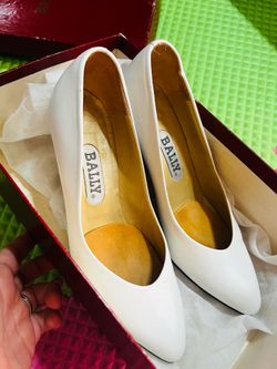 Vintage Bally white leathers shoes