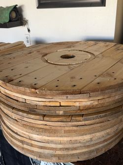 Wooden cable spool