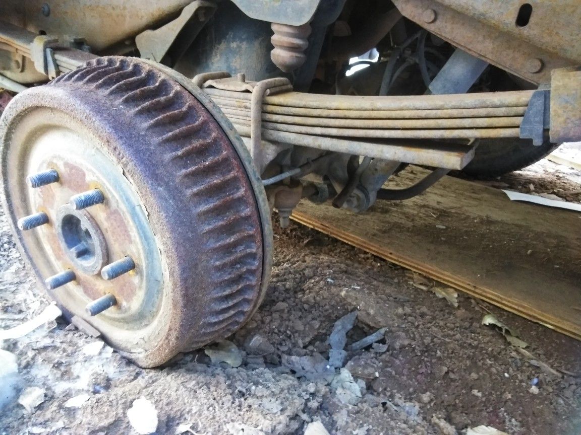 99 Tahoe parting out let me no what u need