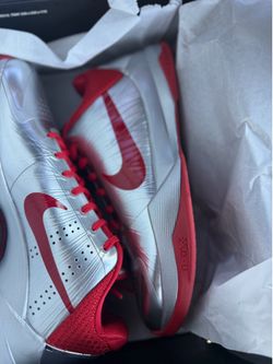 Caitlin Clark x Nike Zoom Kobe 5 Protro Rookie of the Year