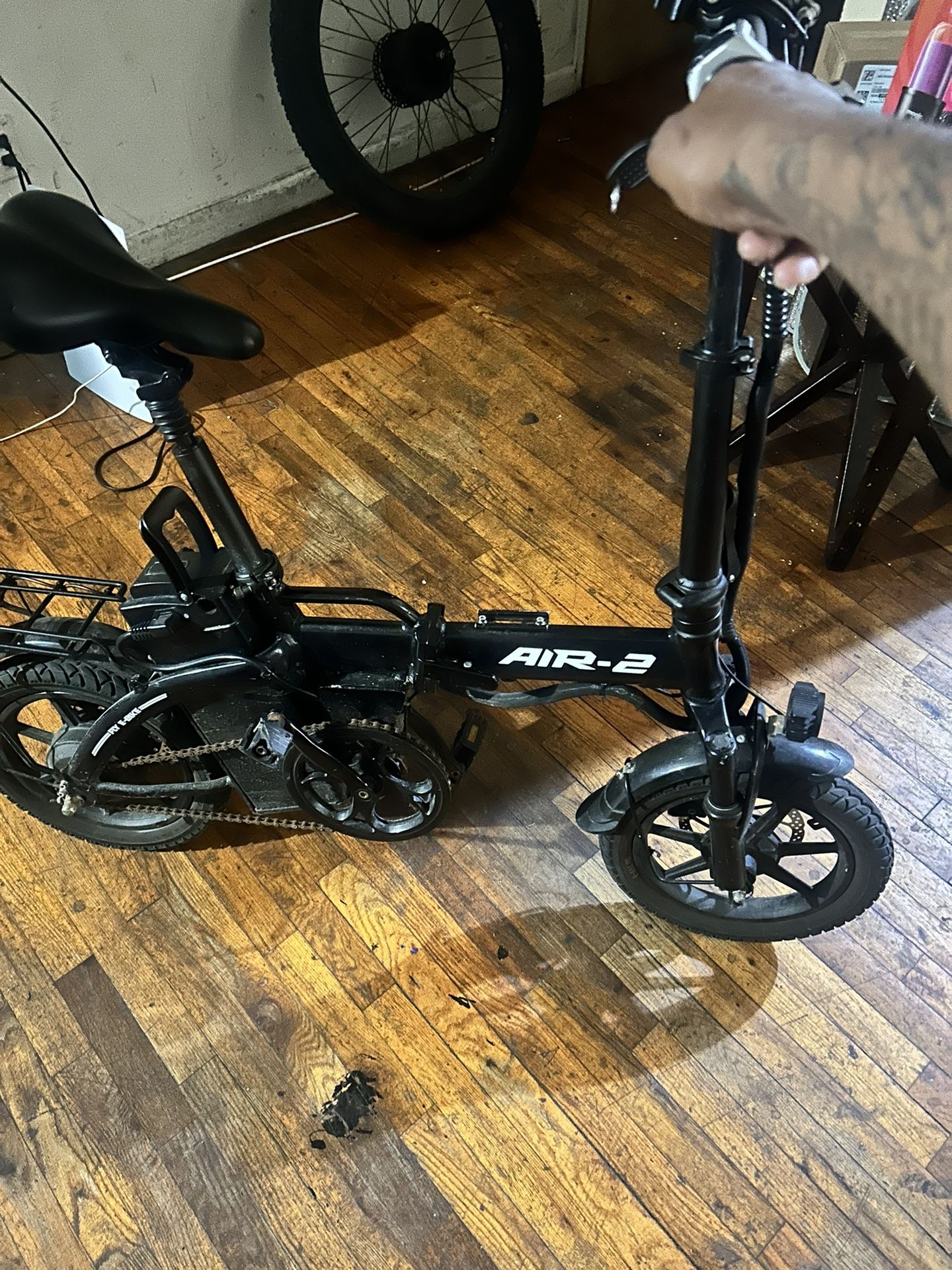 Electric Bike With Keys And Charger
