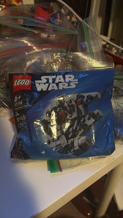 Millennium Falcon Polybag Lego set