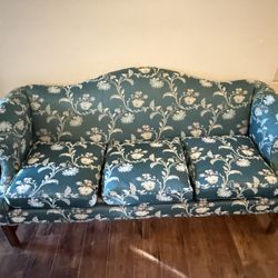 Ethan Allen Couch 