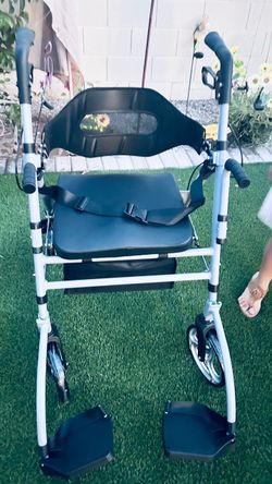 Rollator Walker with Seat and Footrests