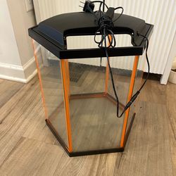 Fish tank - 25Gal (MUST GO!)