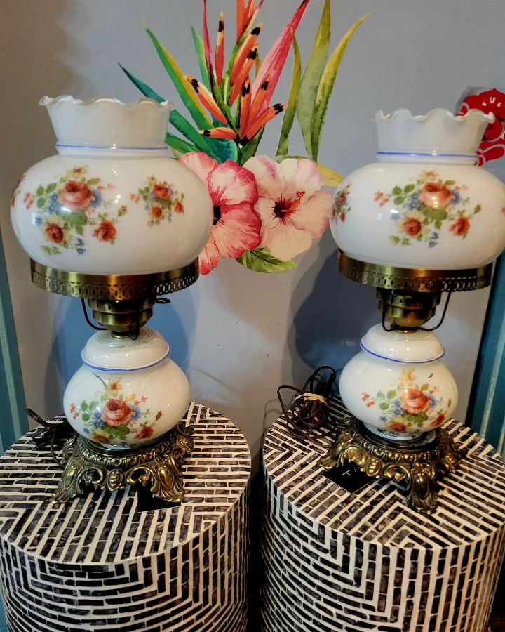 TWO Vintage Hurricane Milk Glass Lamps Parlor Gone with the Wind Nightstand Table Lamps 18" MINT CONDITION . Some chips 