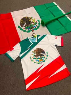 Playera de México con bandera y trompeta