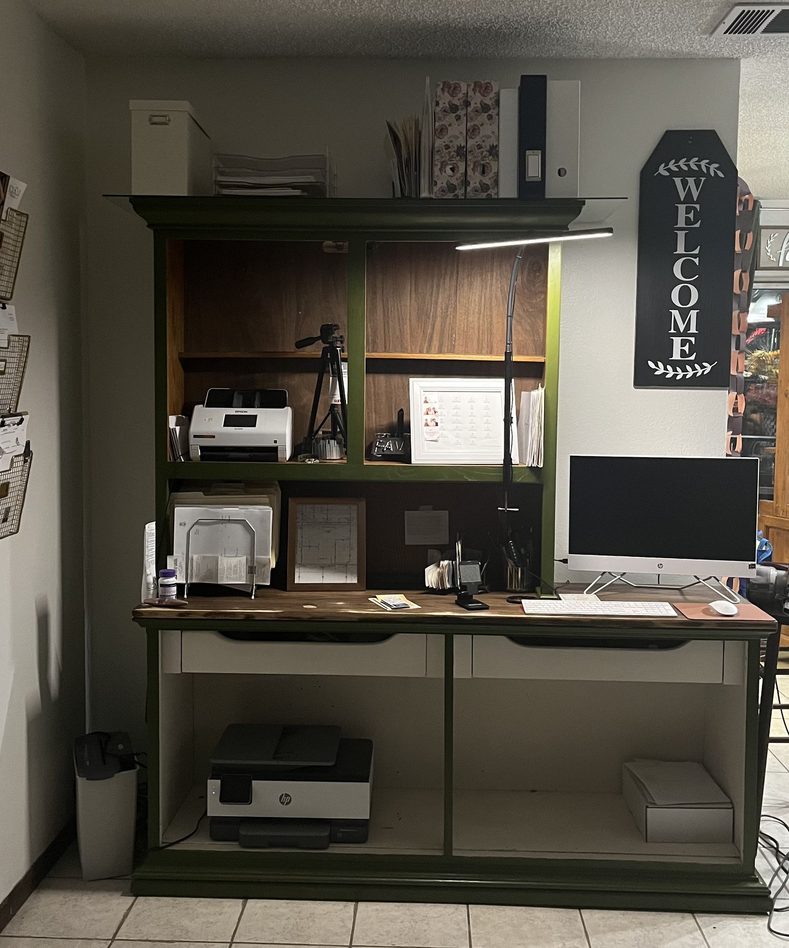Solid Wood Desk/Hutch