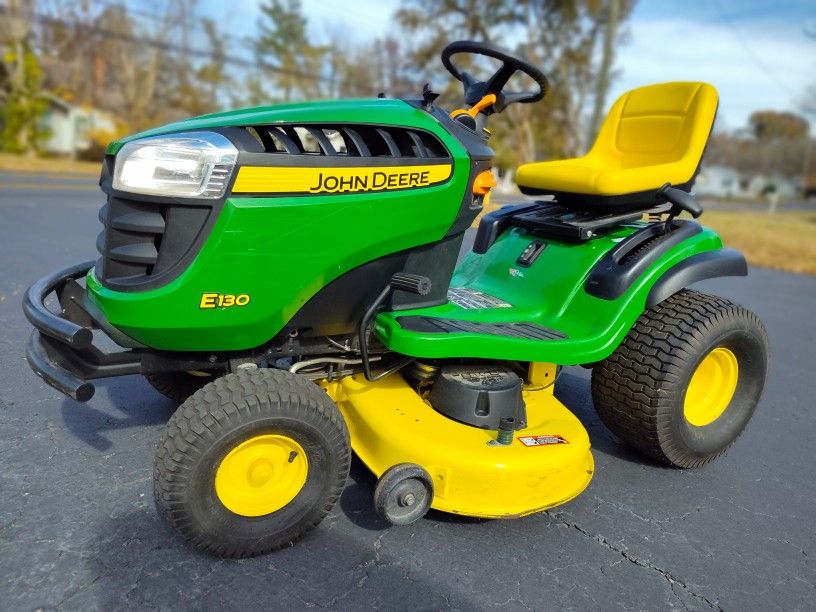 John Deere Riding Lawnmower 42" Mower