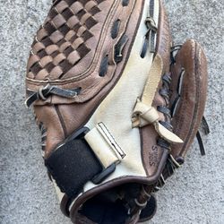 Kids Baseball Glove 