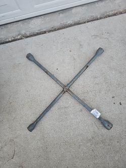 Tool for car