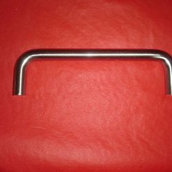 Richelieu drawer cabinet handles pulls 96mm $1. each Contemporary chrome